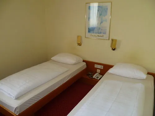 ***  Hotel Mondial Düsseldorf Deutschland