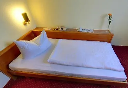 Hotel Mondial Dusseldorf