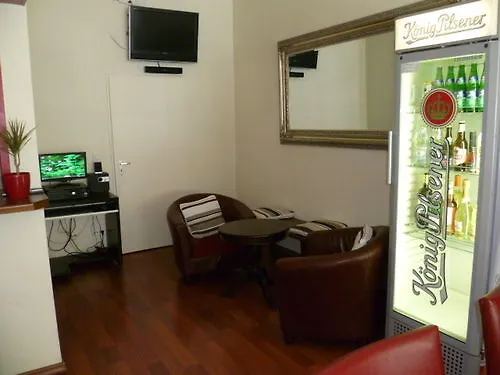 Hotel Mondial Dusseldorf 3*,