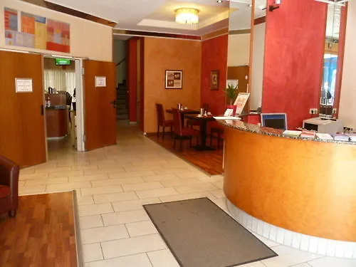 Hotel Mondial Dusseldorf
