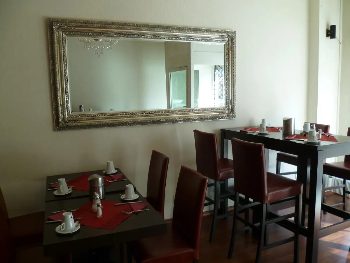 Hotel Mondial Dusseldorf